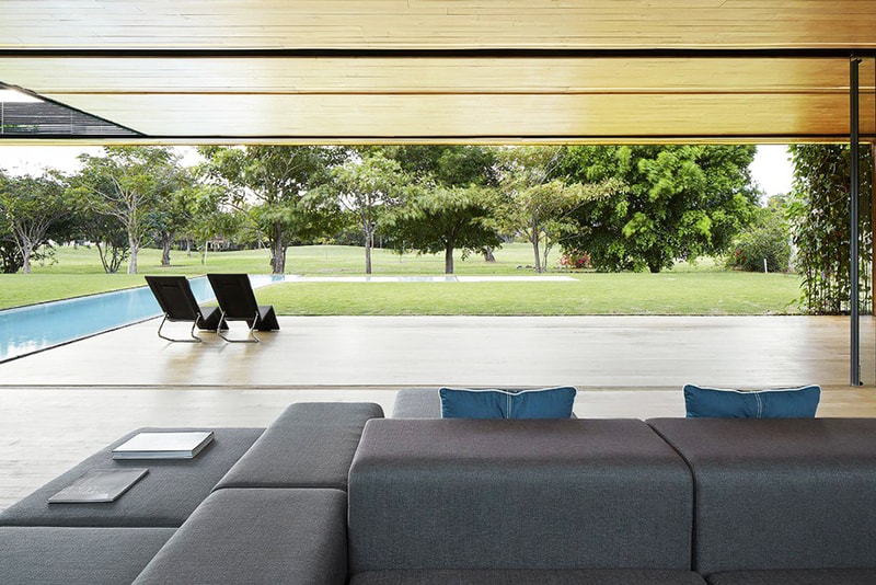 Beautiful Modern Home in Costa Rica by Joan Puigcorbé