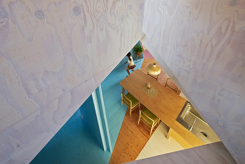 This Quaint Japanese Home Disguises a Geometric Interior