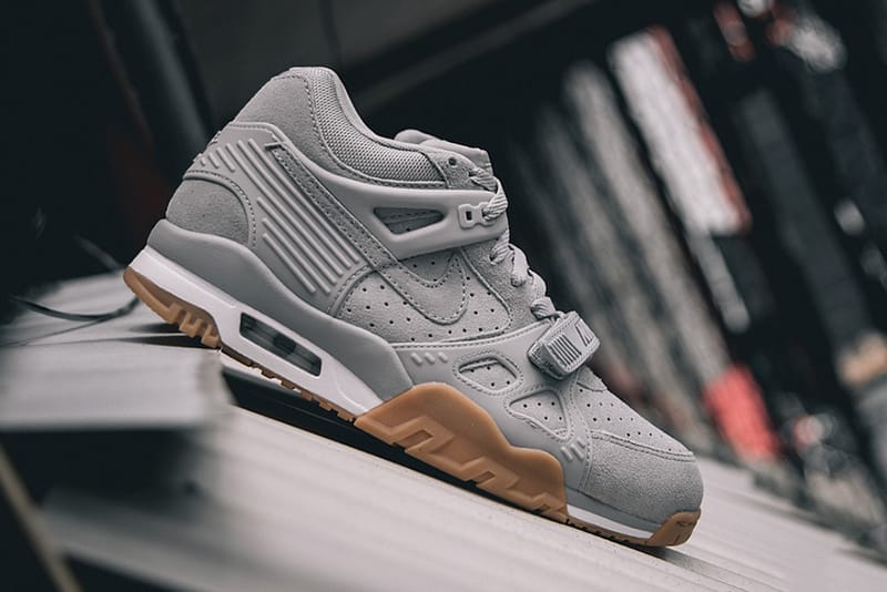 nike air trainer 3 grey