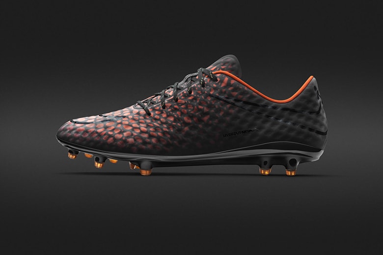 Nike Hypervenom Phantom Transform