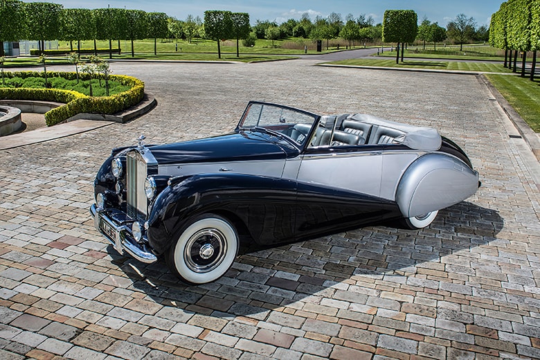 Rolls-Royce Announces New Model "Dawn"