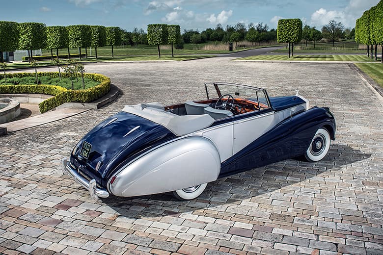 Rolls-Royce Announces New Model "Dawn"