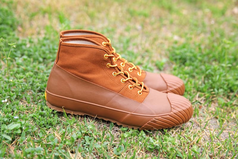 STUSSY Livin’ GENERAL STORE x MoonStar 2015 Spring/Summer Rain Shoes for 'BE-PAL'