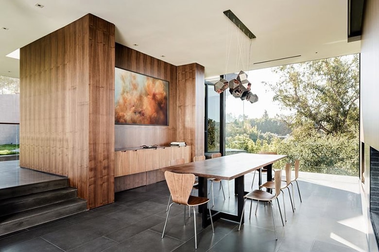 The Luxurious Oak Pass Home by Walker Workshop