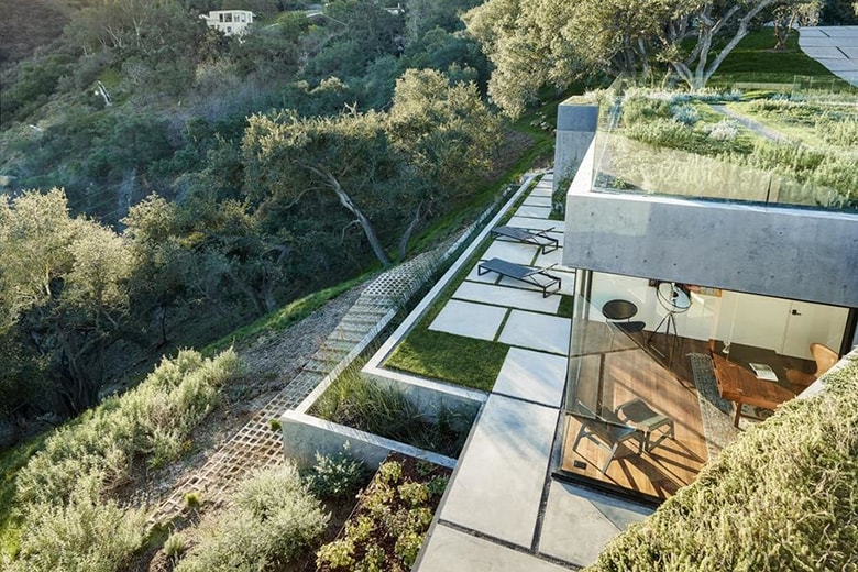 The Luxurious Oak Pass Home by Walker Workshop