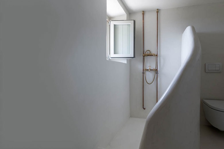 This 17th-Century Home in Greece Was Updated With Beautiful Contemporary Renovations