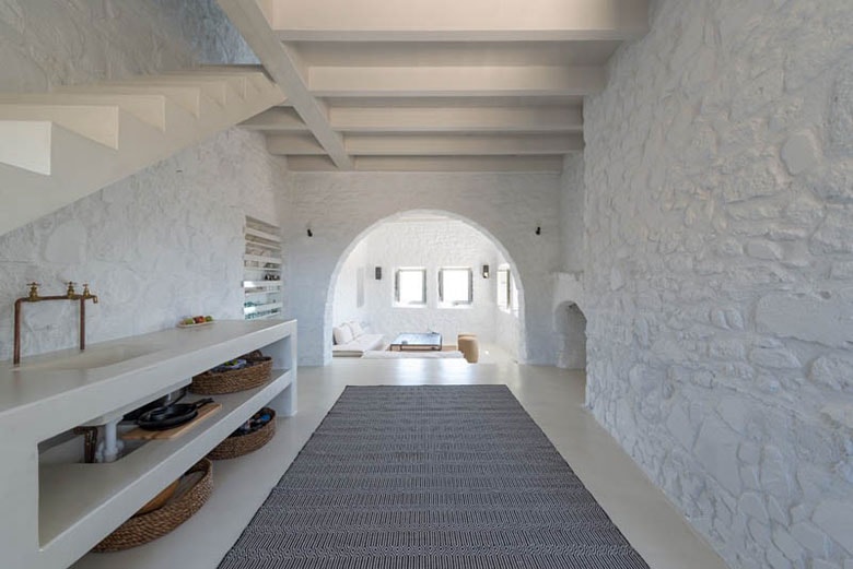 This 17th-Century Home in Greece Was Updated With Beautiful Contemporary Renovations