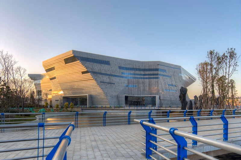 Atelier Alter Completes the Spaceship-Like Qujing History Museum