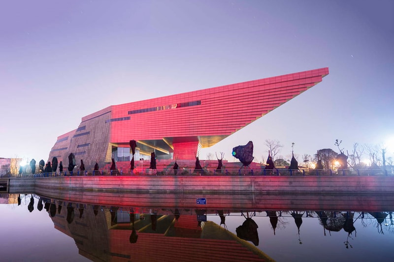 Atelier Alter Completes the Spaceship-Like Qujing History Museum