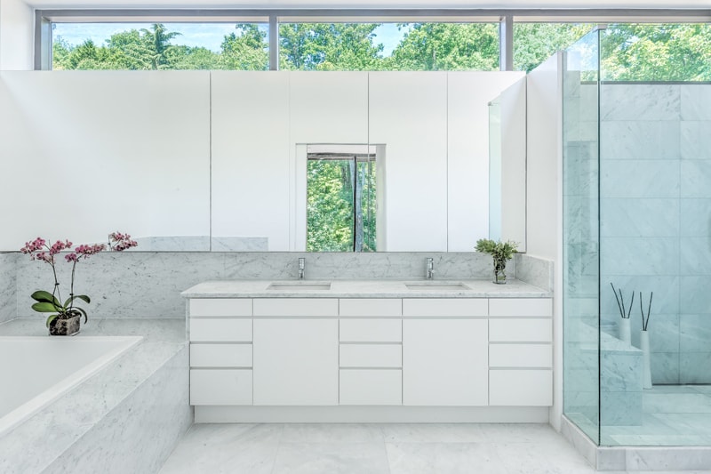 Bridge House by Höweler+Yoon Architecture