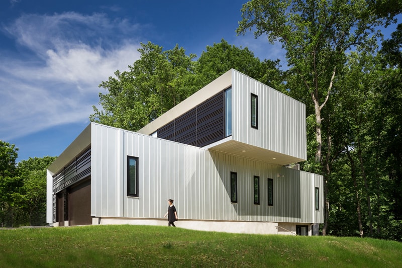 Bridge House by Höweler+Yoon Architecture