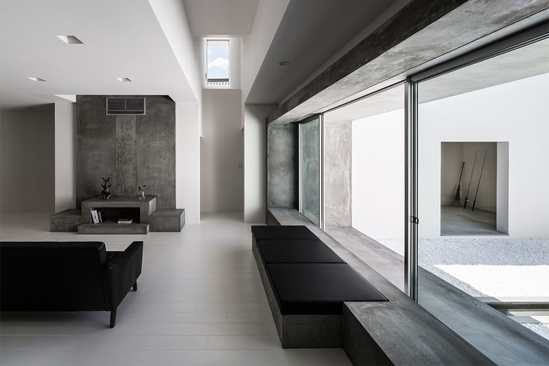 Courtyard House by Kouichi Kimura Architects
