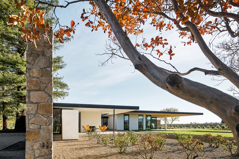 House Set on the Valley Floor by Jørgensen Design
