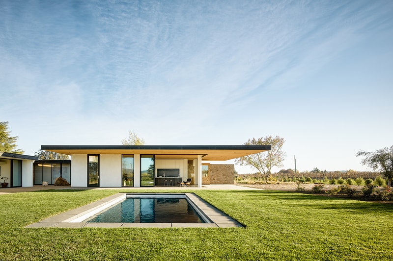 House Set on the Valley Floor by Jørgensen Design