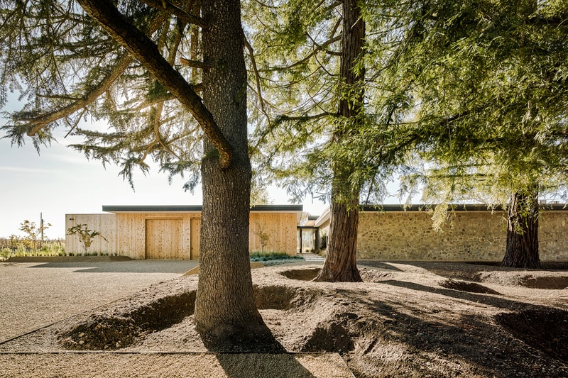 House Set on the Valley Floor by Jørgensen Design