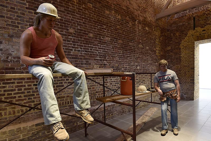 Hyper-Realistic Human Sculptures by Duane Hanson