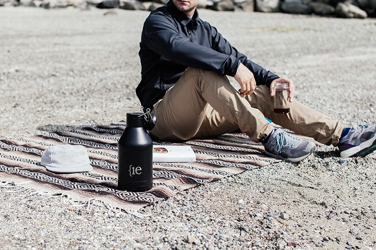 {illustrated example X MiiR "Growler and Howler" Flask Set