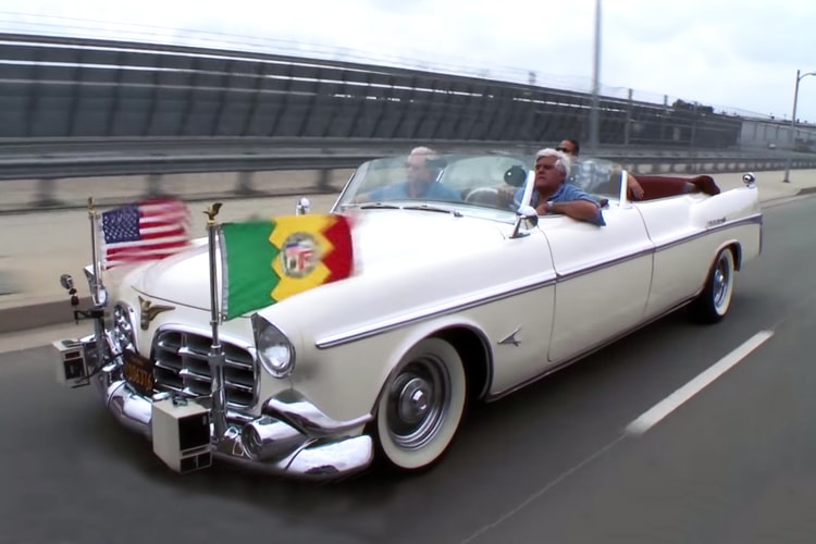 Jay Leno Gets the Presidential Treatment in the 1952 Chrysler Imperial Parade