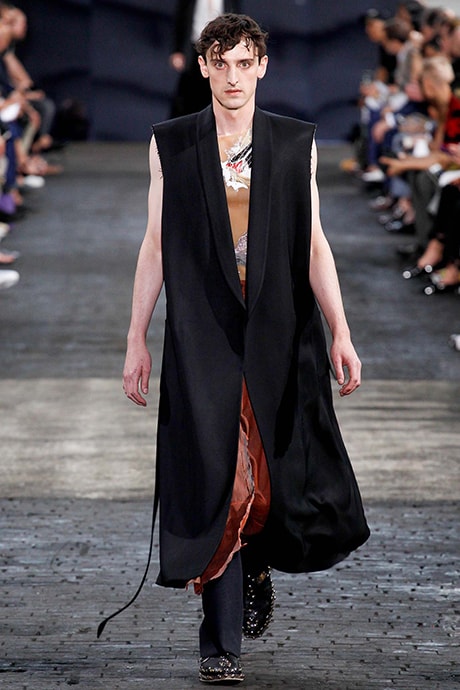 Maison Margiela 2016 Spring/Summer Fashion Collection