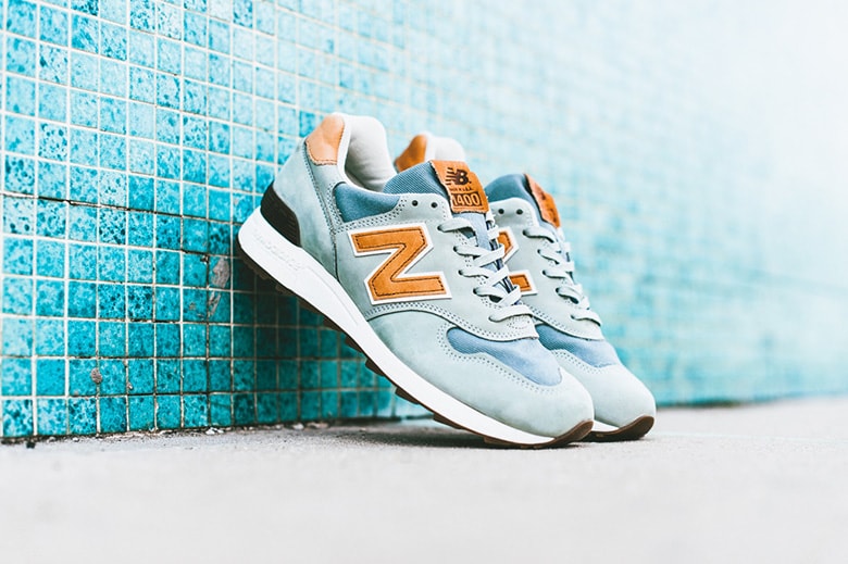 New Balance 1400 Sneaker in "Jade Coral"