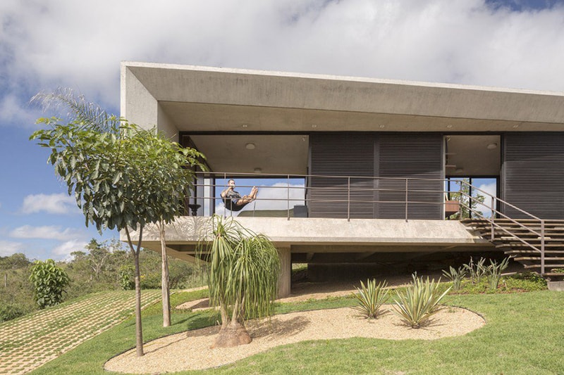 Amazing Architecture of Solar de Serra House in Brazil