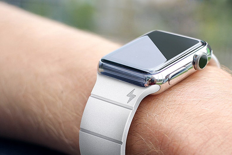 The Reverse Strap Band Extends Apple Watch Battery Life