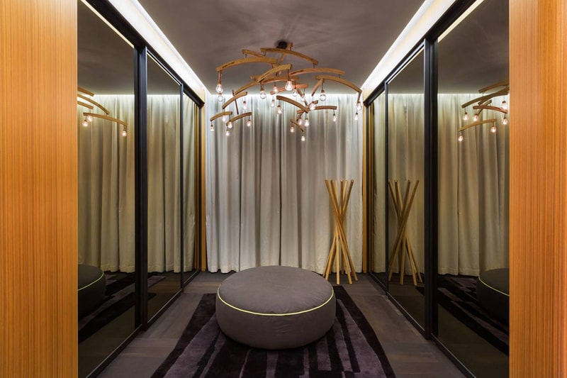This Designer Home Disguises Its Central Column as a Fireplace