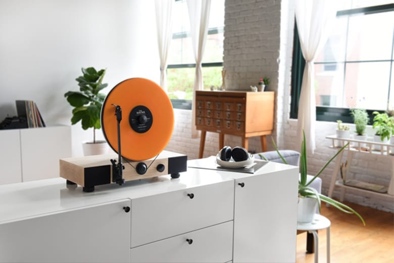 Floating Record Vertical Turntable