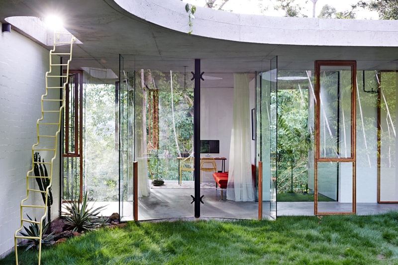 Husband and Wife Design Team Create Amazing Tropical Home 
