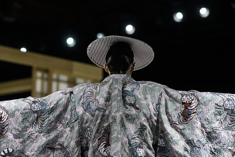 HYPEBEAST Goes Backstage at the Thom Browne 2016 Spring/Summer Show
