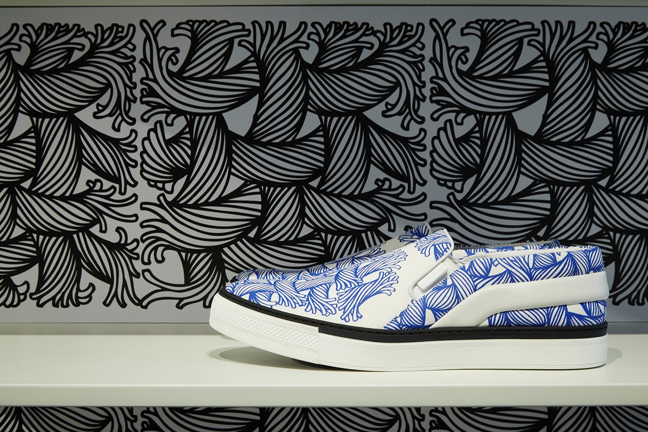 20 Best colette Collaborations 20 Years 1997 2017 bape undercover chanel karl lagerfeld saint laurent balenciaga advisory board crystals pharrell williams the simpsons eleven paris kith sacai nike paris saint-germain gap thom browne fragment design kaws medicom toy originalfake modern man raf simons vans h&m studio off-white virgil abloh major lazor vlone mcdonalds mira mikatti