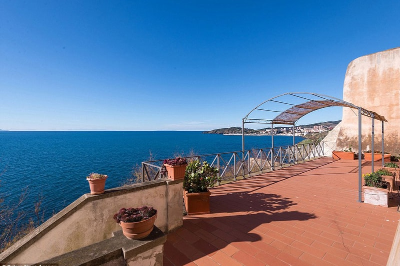 Purchase Leonardo da Vinci's Tuscan Villa for $14.6 Million USD