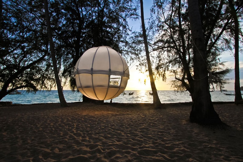 This Spherical Cocoon Can Be Hung Anywhere