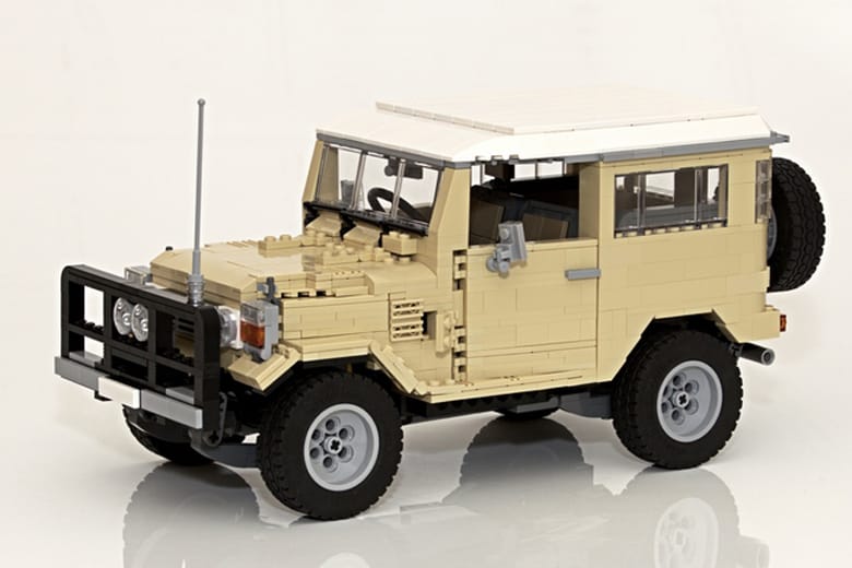 Toyota Land Cruiser 40 Series Recreated in LEGO®