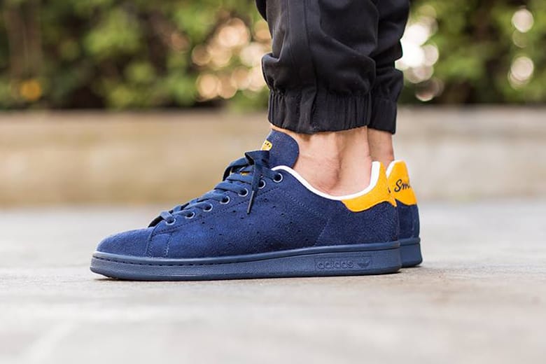 stan smith white collegiate navy