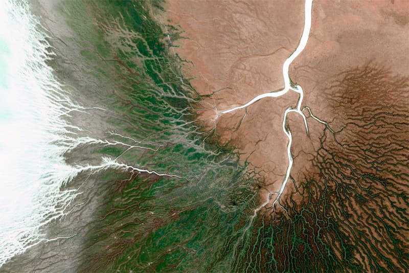 Earth View: A Curated Collection of Google Earth's Best Satellite Photography