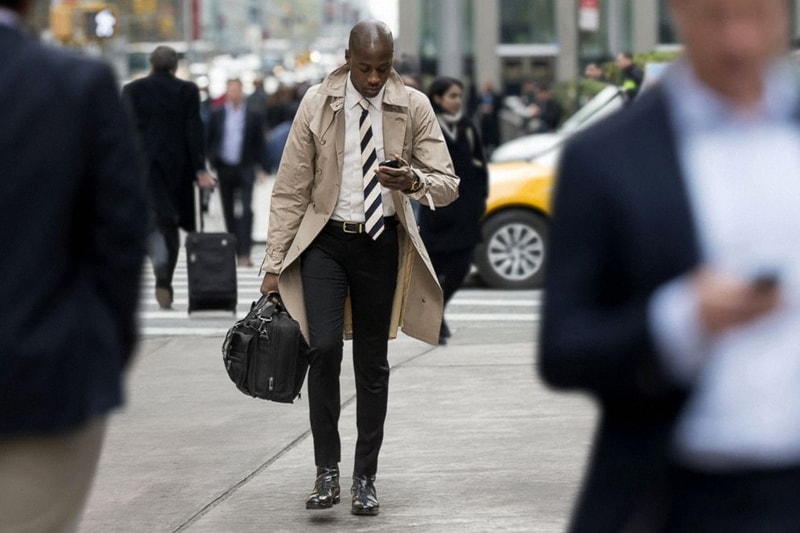 Have Humans Evolved to Accommodate Walking and Texting on OS and Android Smartphones?