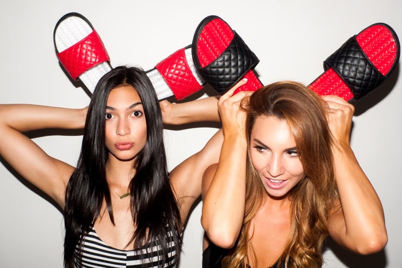 ISlide 2015 Summer WAVES Gel Quilted Slides