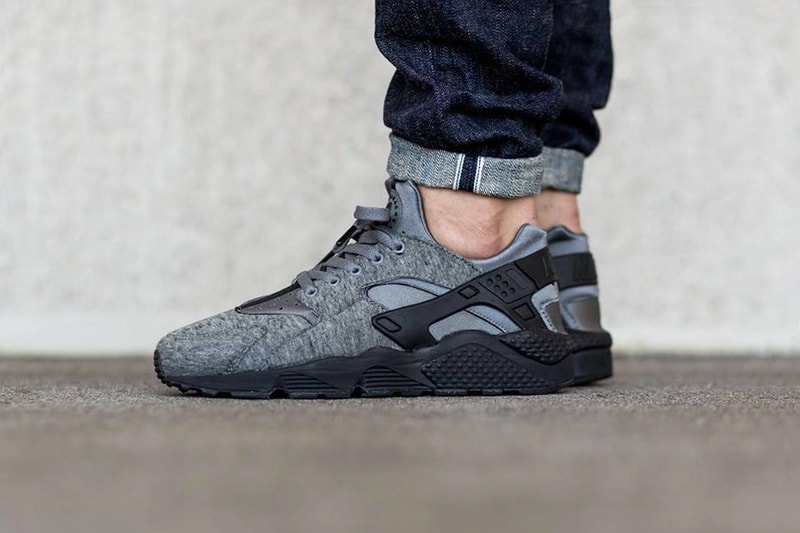 Nike Air Huarache Run Tech Fleece Closer Look