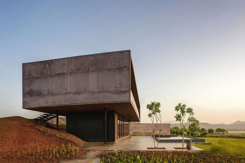 Panorama House by Ajay Sonar