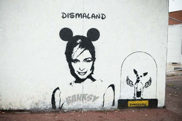Paris Hilton & Tinkerbell Promote Graffiti Artist Banksy's Dismaland