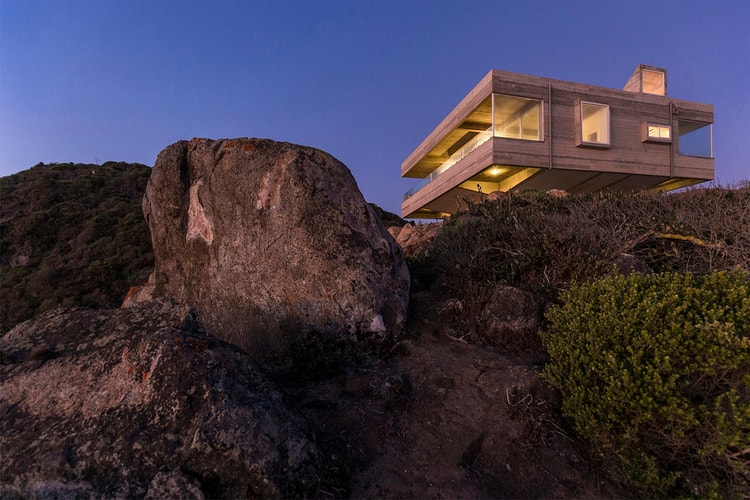 The Le Corbusier-Inspired Mirador House by Gubbins Arquitectos