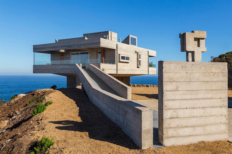 The Le Corbusier-Inspired Mirador House by Gubbins Arquitectos