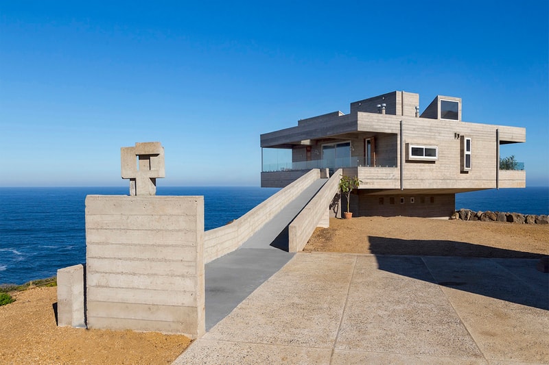 The Le Corbusier-Inspired Mirador House by Gubbins Arquitectos