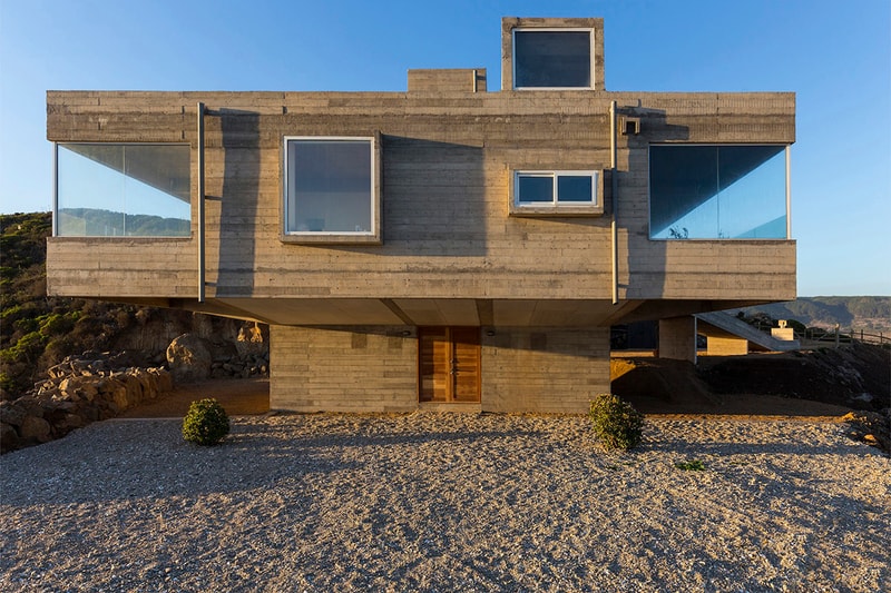 The Le Corbusier-Inspired Mirador House by Gubbins Arquitectos