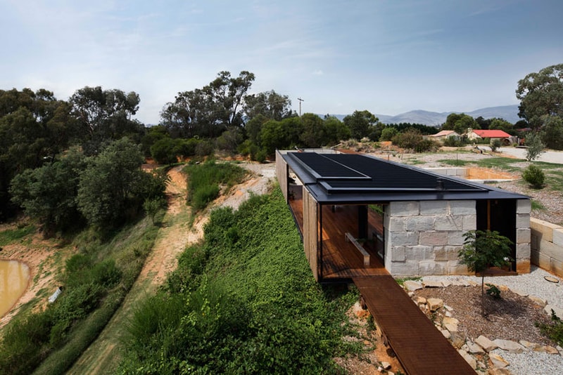 The Sawmill House in Victoria, Australia by Archier