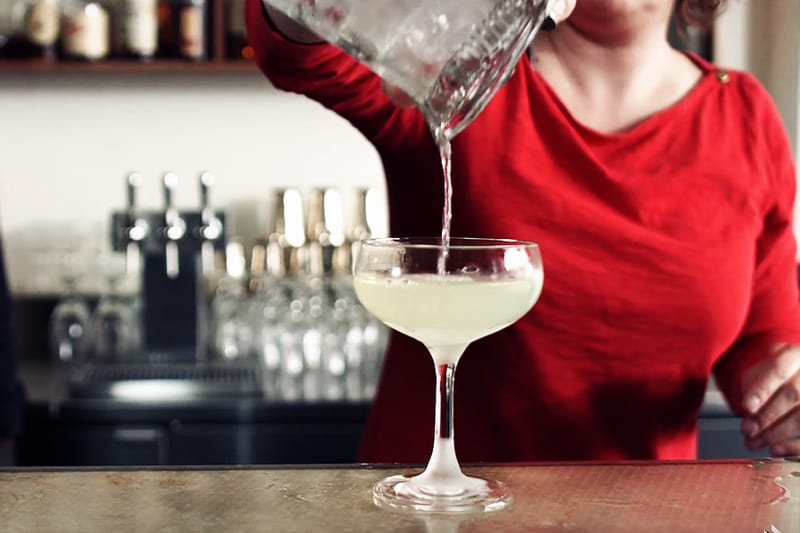 Learn How to Mix the Perfect Cocktail According to Science