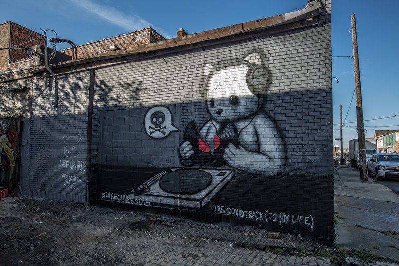 1xRUN Murals In The Market