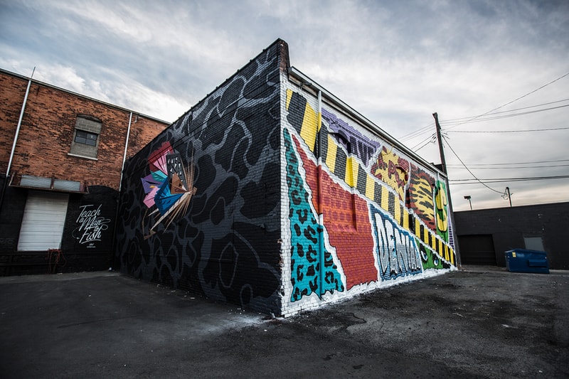 1xRUN Murals In The Market