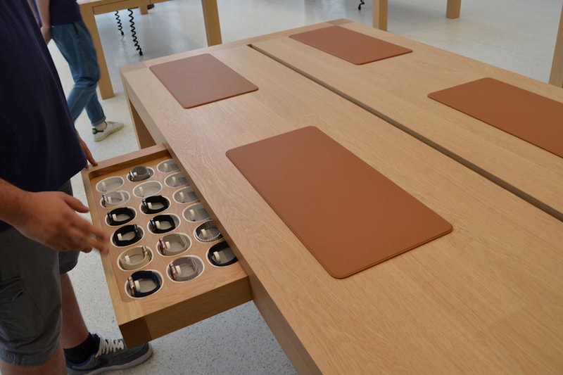 Apple Store Brussels by Jony Ive 